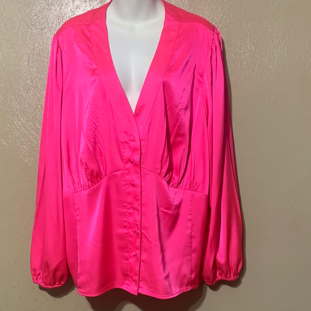Torrid Size 4x Hot Pink V-Neck Button-Up Blouse